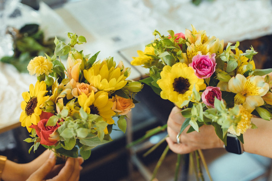 花活JAPANで使われた色とりどりの季節の花